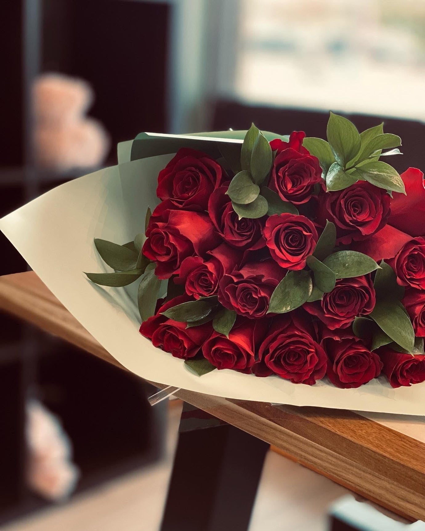 Vibrant Red Rose Bouquet Gift