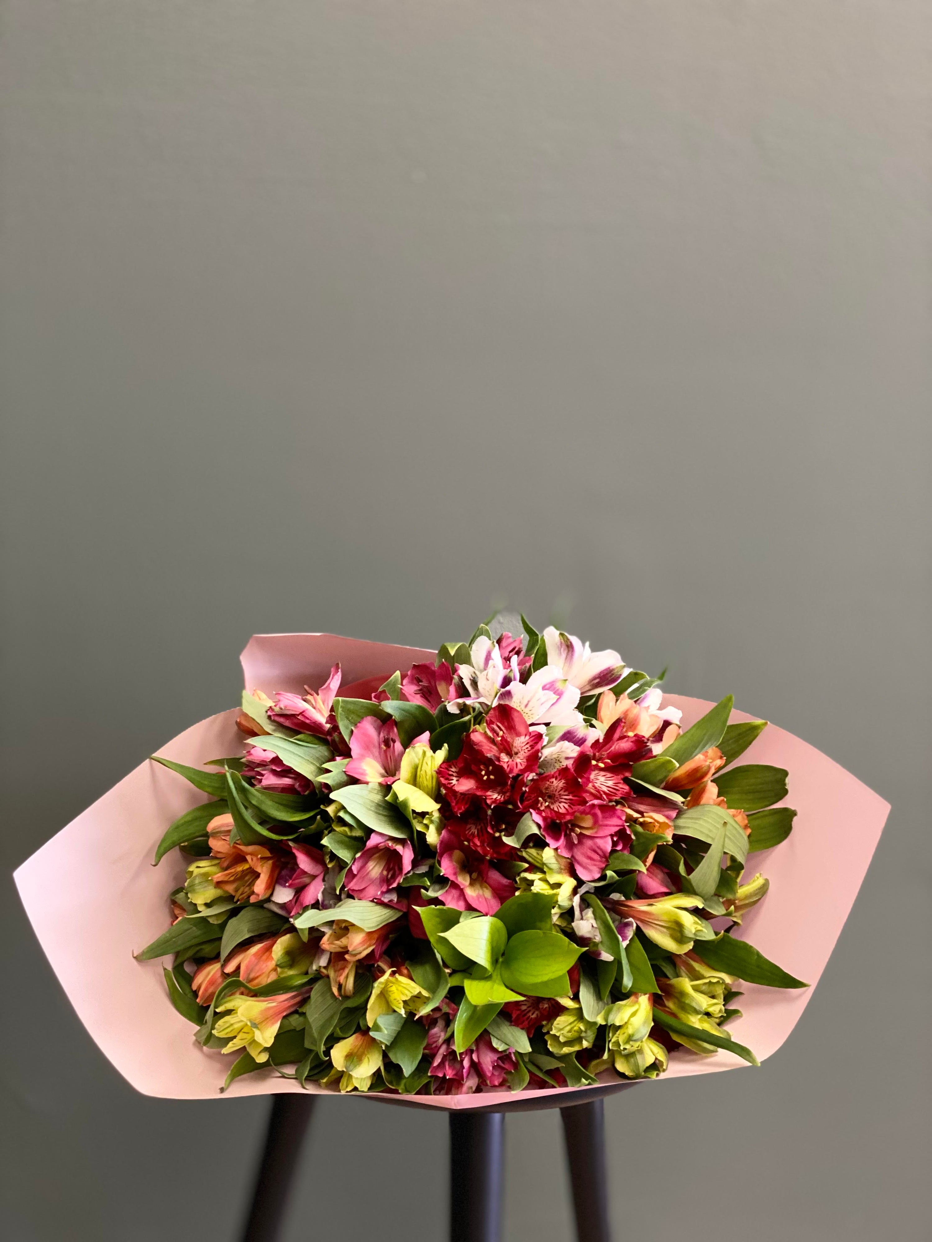 alstroemeria colors bouquet